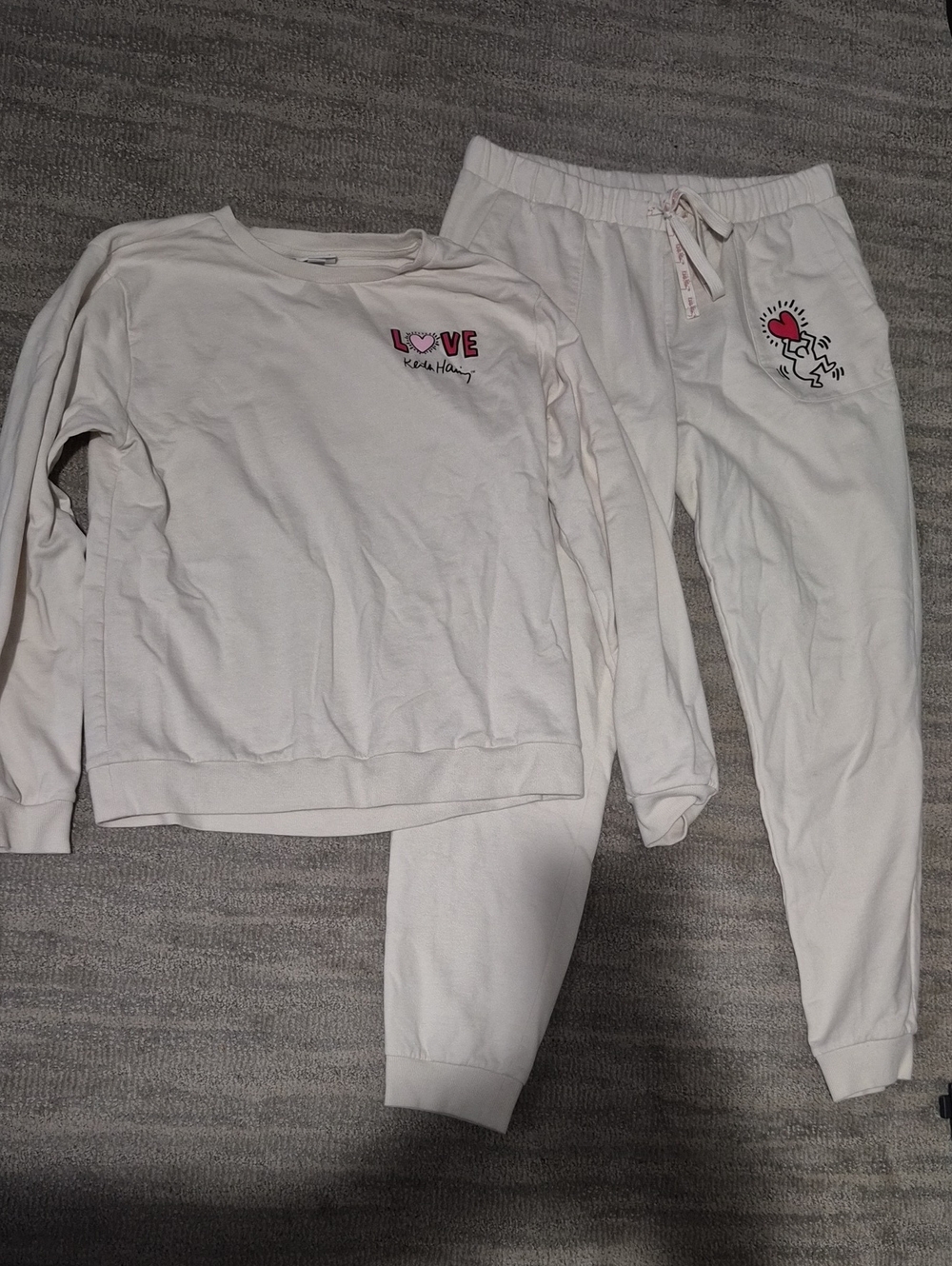 White Lounge Set with Pink Heart Artwork, Keith Harring Artwork